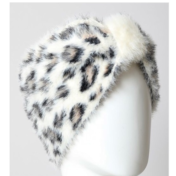 Faux Mohair White Leopard Bow Headband Wrap - Picture 3 of 3